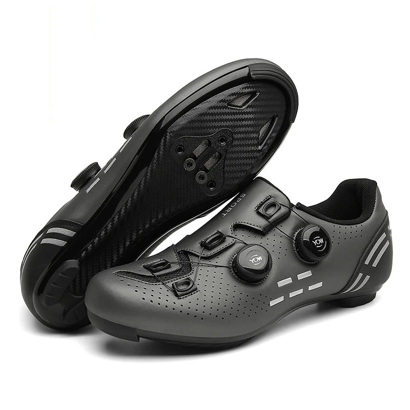 Sapatilha de ciclismo com travas, esportiva e de carbono