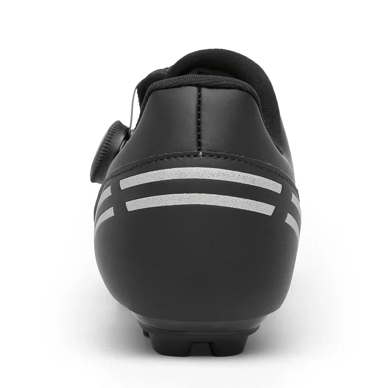 Sapatilha de ciclismo com travas, esportiva e de carbono